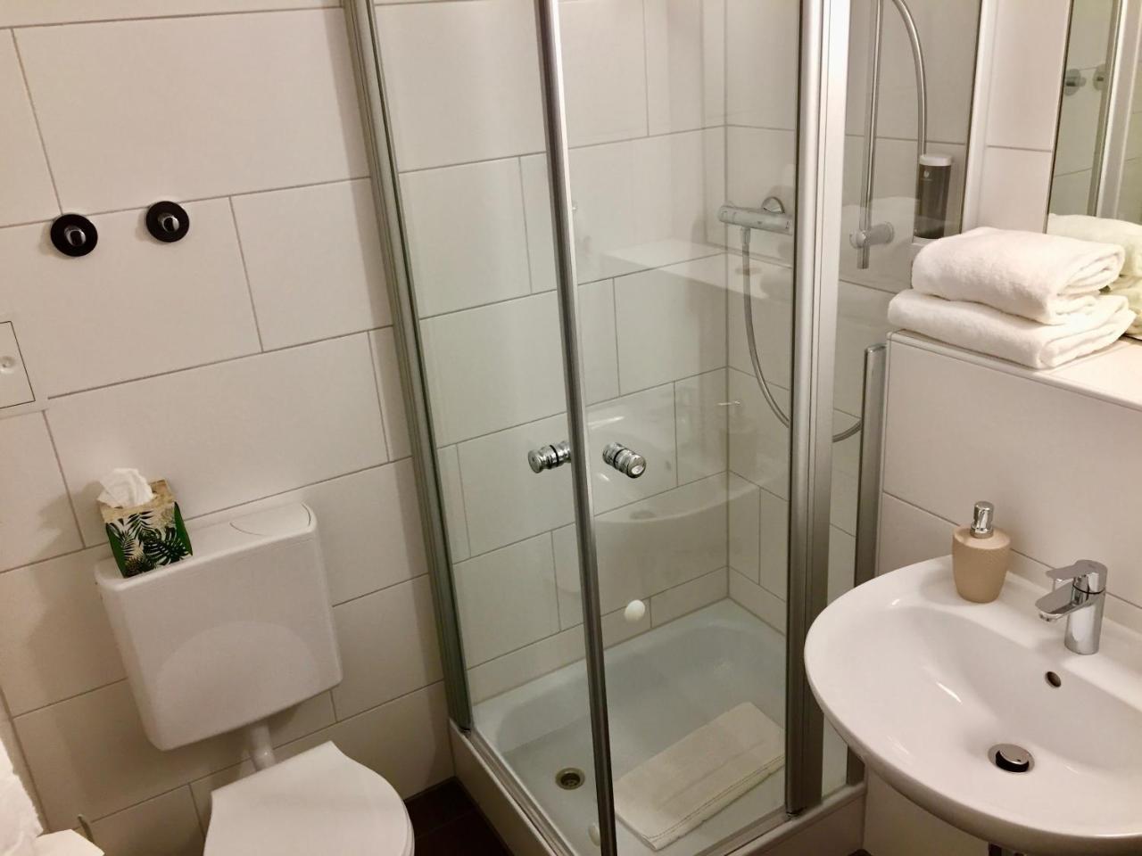 Hotel Mirabell Erlangen Bagian luar foto
